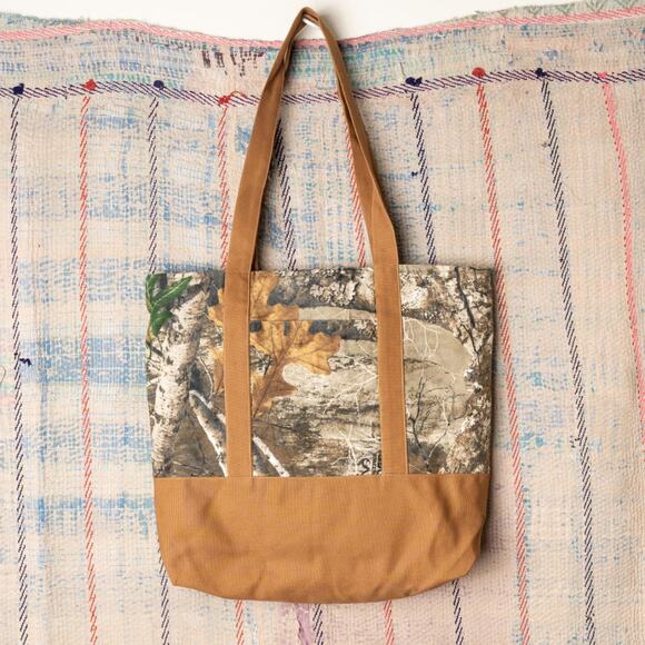 Upcycled carhartt tote bag - Picture 5 of 7